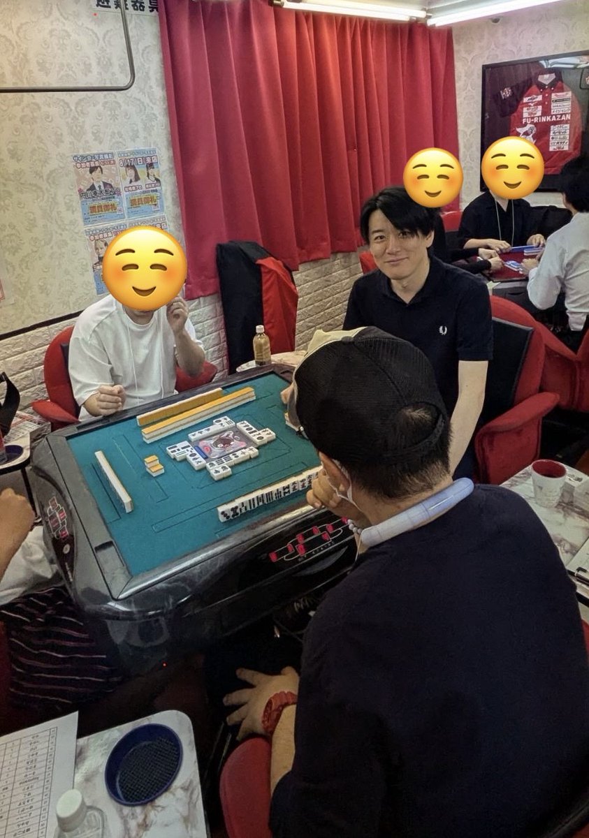cocoriichi2024's tweet image. #麻雀ここりーち
スペシャルてお会スタートしました‼️
ゲストは #内川幸太郎 プロです🀄
初心者の方もご参加いただいていますので、
点数計算などサポートさせていただきます✨
本日は内川さんとの対局を楽しんでください👏
#麻雀 #セット麻雀 #麻雀初心者 #プロ雀士
#麻雀イベント #Mリーグ…