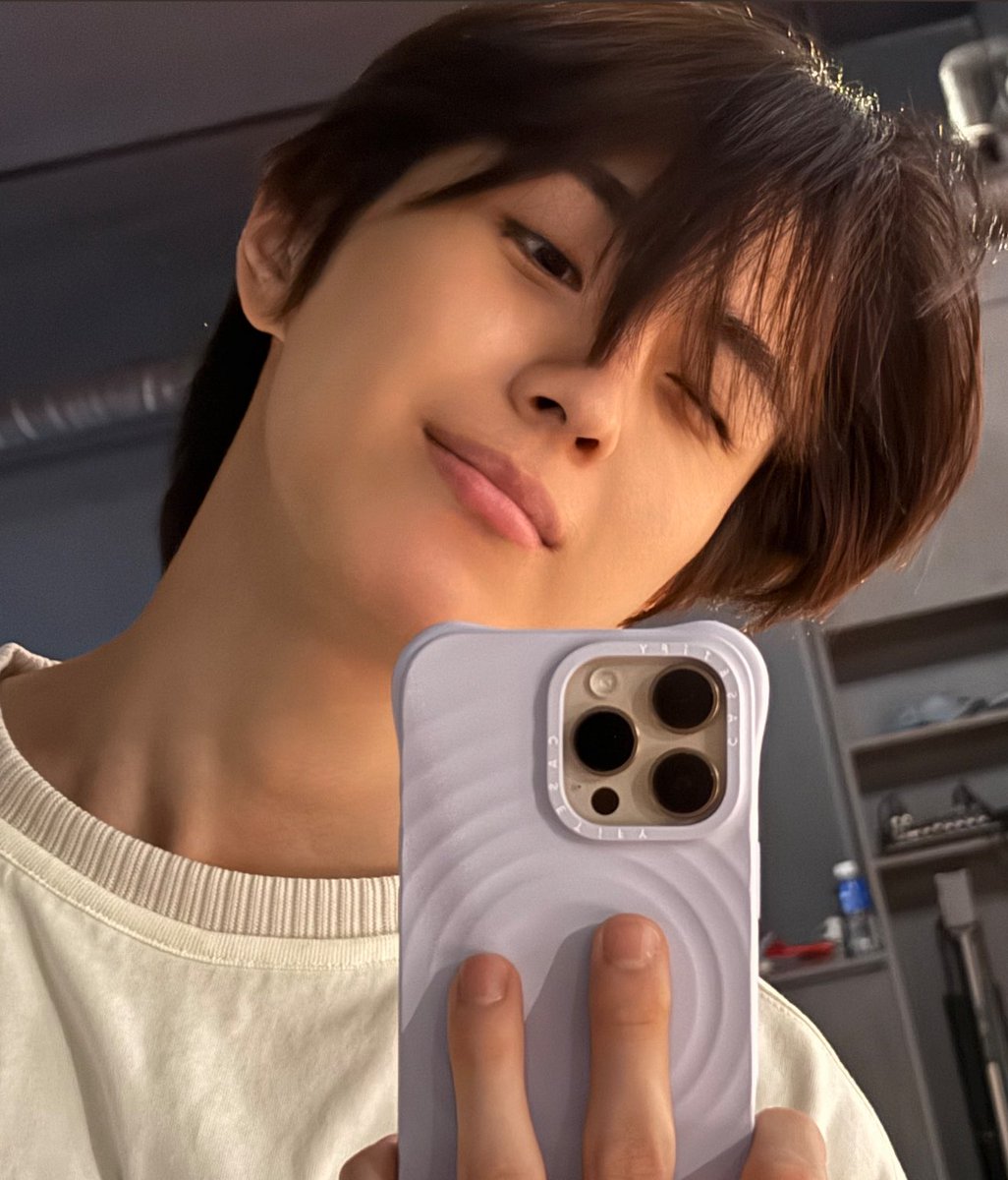 CIX_twt's tweet image. 날씨가 좋네요🥰

#CIX #FIX #용희 #김용희 #ヨンヒ #yonghee #픽사픽사