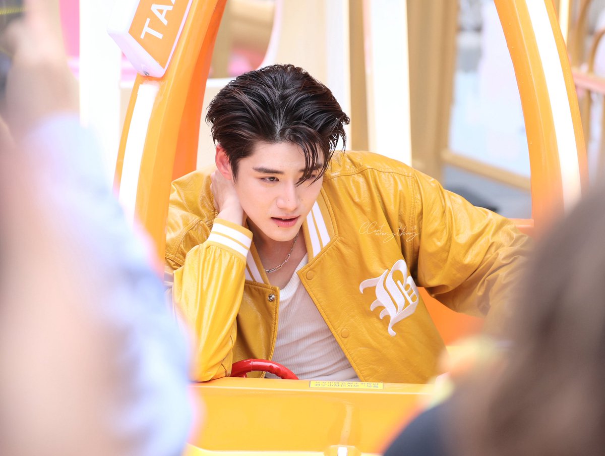 🌹((❤️⥎❤️))🌹

LENG WITH BDUCK
#BduckxLeng
#LengThanaphon