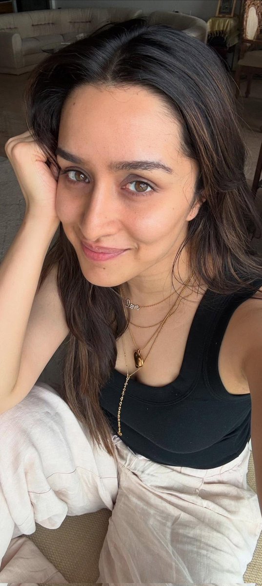 With me 
Behave Properly❌
Mis-Behave Properly✅