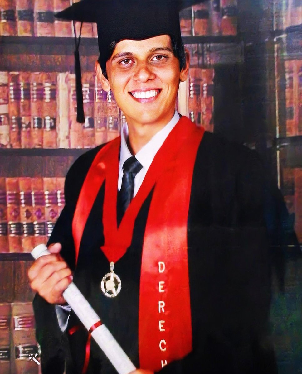 OliverLopezCano's tweet photo. ⚖️📚 Vaya un merecido feliz día nacional del Abogado a todos mis colegas, independientemente a la adversidad de ejercer nuestra profesión en las actuales coyunturas de nuestro país.
⚖️🦁 Quiero muy especialmente extenderle un caluroso abrazo a mis colegas #USEMISTAS (@usm_vzla) https://t.co/IqFSEgQBjj