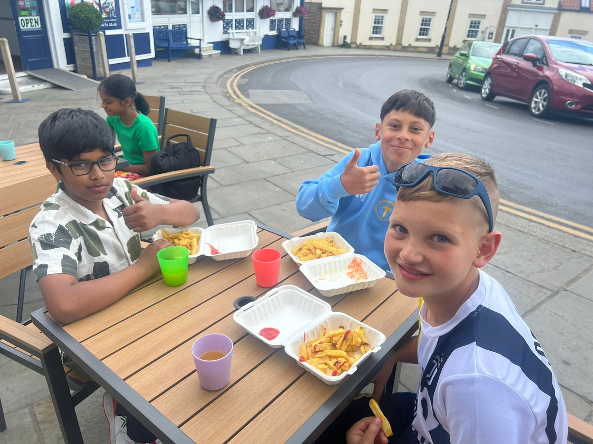 A fantastic first afternoon in Whitby: chips ✅ boat ride ✅ treasure hunt✅ shopping✅