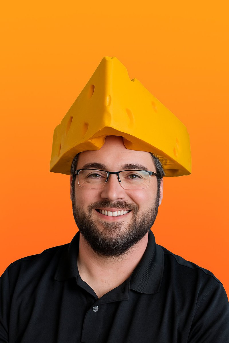TPxComm's tweet image. 🧀 Shoutout to Kyle Rogers, one of our May Cheesehead winners! 🧀 At TPx, Cheesehead Awards are our highest honor.

Recognized for the TPx core value of Partnership, Kyle’s dedication to teammates and customers makes us all better. 🙌

#WeAreTPx #CheeseheadAward #Partnership
