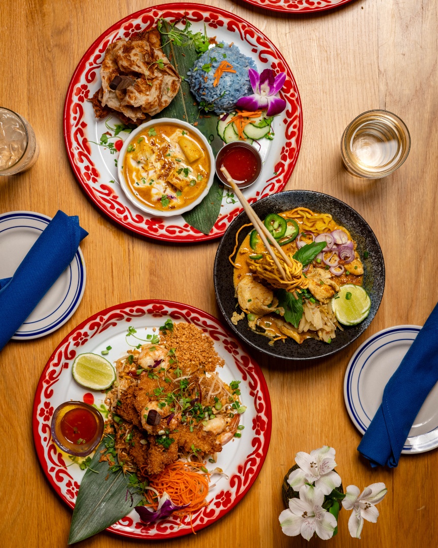 Rwork_Media's tweet photo. This one sat in the vault for a while 🎄🍜
Shot these at Sand Pebbles during the holidays and never got around to posting. I was busy building for other brands, But this is the kind of shoot that makes it worth circling back.
#RestaurantContent #FoodPhotography #SupportLocal https://t.co/lWWbh92DjA
