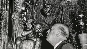 Pues ya estaría: la Santísima Trinidad al completo.