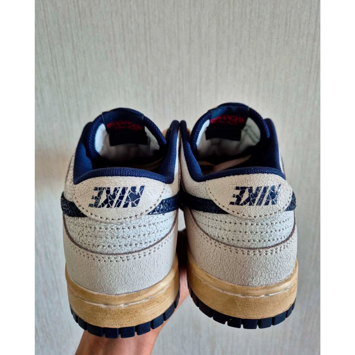 House of Carts tweet media