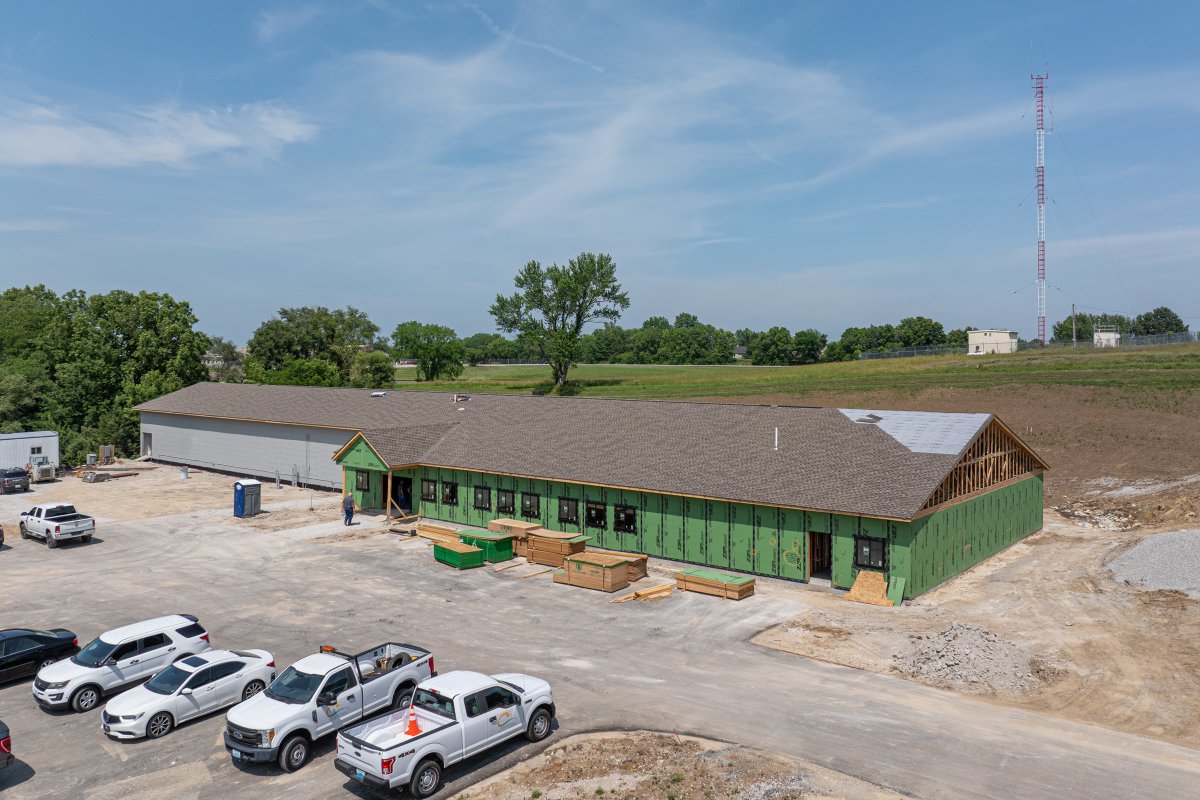 Straub Construction (@straubcon) on Twitter photo Last week’s stud signing at the new <a href="/SheriffClayCo/">Clay County, Missouri Sheriff</a> Department brought great energy to the jobsite! We can’t wait to see this one keep coming together. #BelieveInWhatYouBuild <a href="/tb_engr/">Taliaferro & Browne</a> Last week’s stud signing at the new <a href="/SheriffClayCo/">Clay County, Missouri Sheriff</a> Department brought great energy to the jobsite! We can’t wait to see this one keep coming together. #BelieveInWhatYouBuild <a href="/tb_engr/">Taliaferro & Browne</a>
