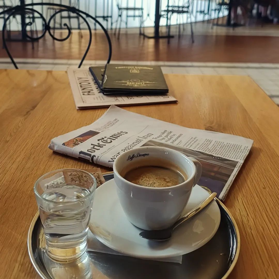 Bahnzeit in Fantova kavárna. 😇👍 #bahnzeit #fantovakavarna