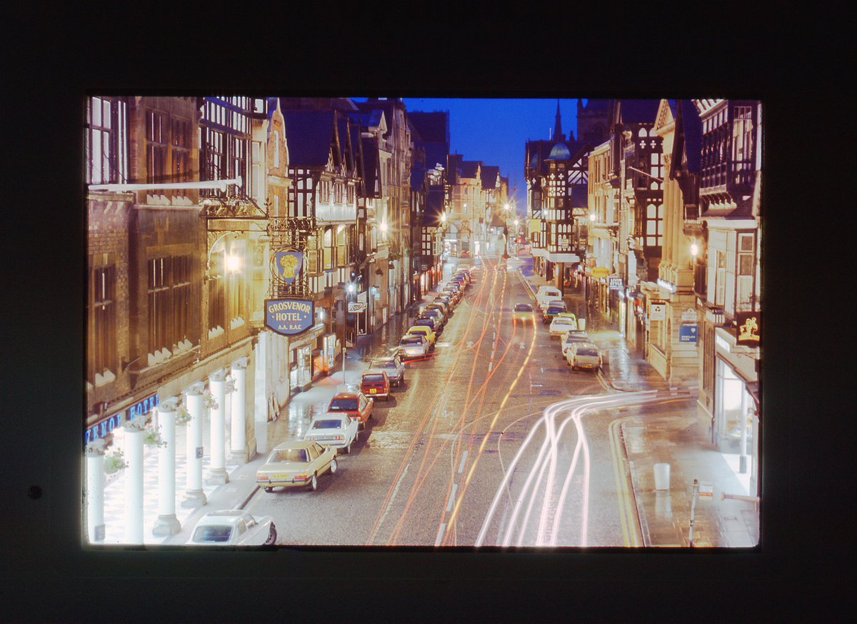 UnicornUnbound's tweet image. This gallery (1 of 3 tweets) of 35mm photographs of Chester city centre was taken in July 1989...
#Chester #Cheshire #archives #England #35mm #35mmPhotos #35mmPhotography #digitisation #ChesterCathedral