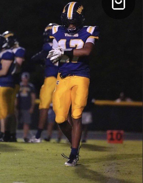 AFNF RECRUITING (@afnfr) on Twitter photo C/o27🔥Showcase Shammah Cabell <a href="/shammahcabell27/">Shammah Cabell</a> a shifty WR that’s showcases quickness in tight spaces and displays reliable hands in traffic . Cabell can pick up yardage after the catch and he can also lineup as a cornerback hudl.com/video/3/197108… C/o27🔥Showcase Shammah Cabell <a href="/shammahcabell27/">Shammah Cabell</a> a shifty WR that’s showcases quickness in tight spaces and displays reliable hands in traffic . Cabell can pick up yardage after the catch and he can also lineup as a cornerback hudl.com/video/3/197108…