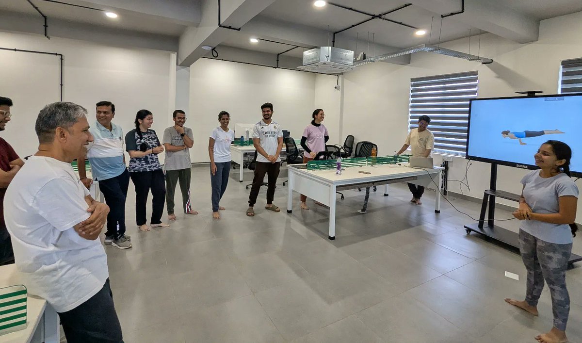 vayavya's tweet image. 🧘♀️ Stretch. Breathe. Celebrate. 🌿
Our Belagavi office celebrated International Yoga Day this weekend (21st June). With 25+ team members showing up to breathe, bend, and balance, it was a morning well spent aligning mind, body, and soul. 🌞