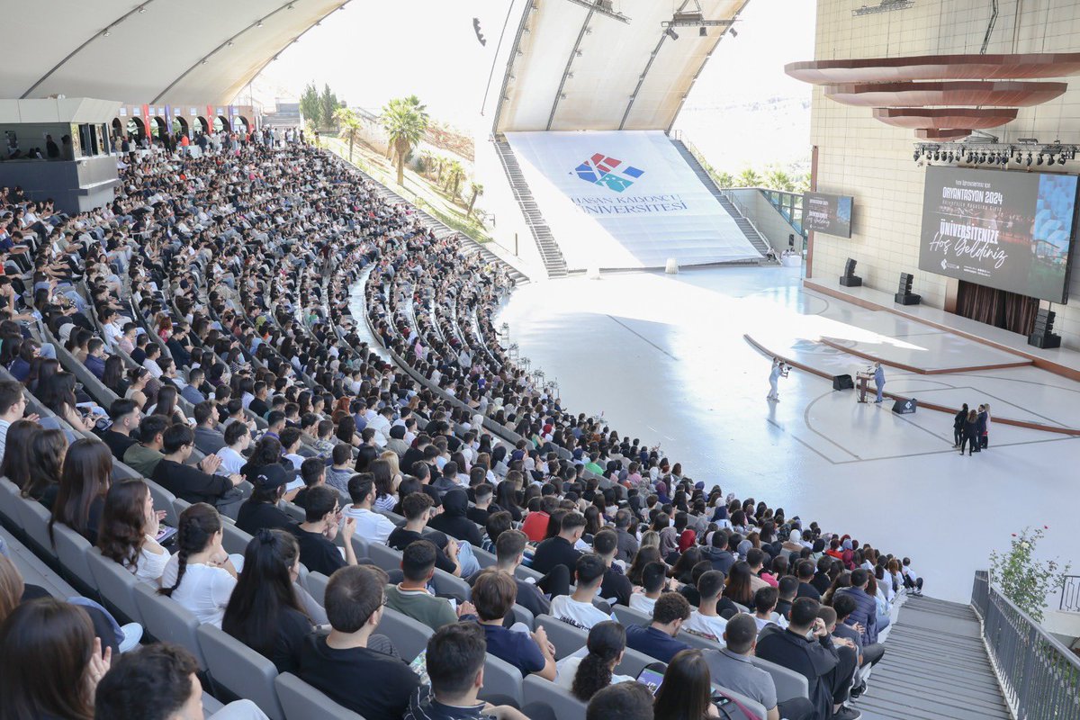 TurgayBozan's tweet photo. 📚 9 fakülte, 36 bölüm, 73 lisansüstü program.
HKÜ’de her ilgi alanına ve kariyer hedefine uygun bir yol var!
Akademik donanım, uygulamalı eğitim ve çok yönlü gelişim için doğru adres: #HasanKalyoncuÜniversitesi
#hkunv #Tercih2025 #HKÜ https://t.co/90JHzv8kgx