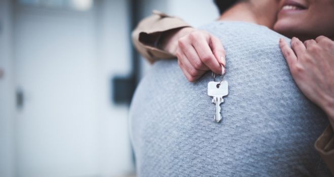Some interesting stats on first time buyers including that the typical first home lasts just 4.5 years 

propertyreporter.co.uk/the-typical-fi…