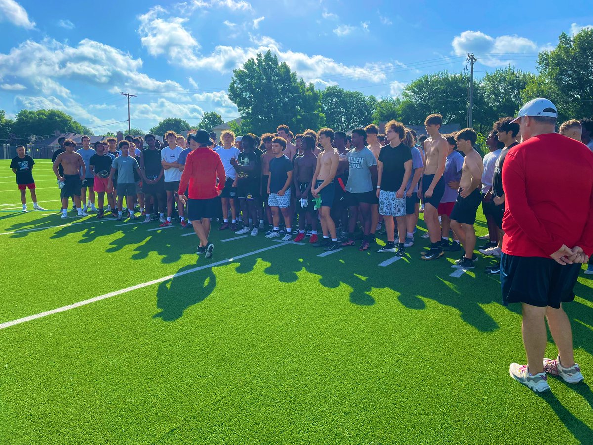 IRON SHARPENS IRON⚔️🅰️🆙

#BTB | #RecruitTheA | <a href="/usnikefootball/">Nike Football</a>