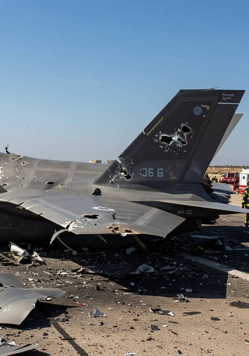 or_132's tweet photo. هل فعلاً هذه الطائرة F-35 تعرضت لهذا الضرر؟
هل هو حادث أثناء الهبوط؟ أم نتيجة استهداف؟
نرجو من لديه معلومات دقيقة أو مصدر رسمي يشاركنا التفاصيل

#طهران_تحترق https://t.co/zQ8JlvNZ5J