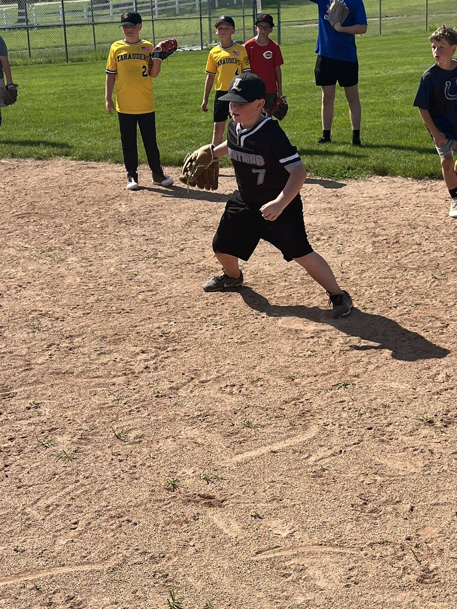 Flashes Baseball tweet media