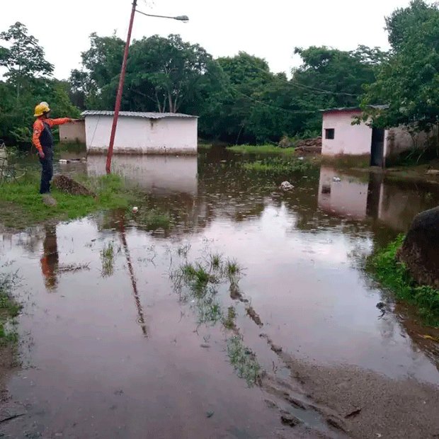 Nivel del río Orinoco sigue subiendo en Amazonas elaragueno.com.ve/nivel-del-rio-…