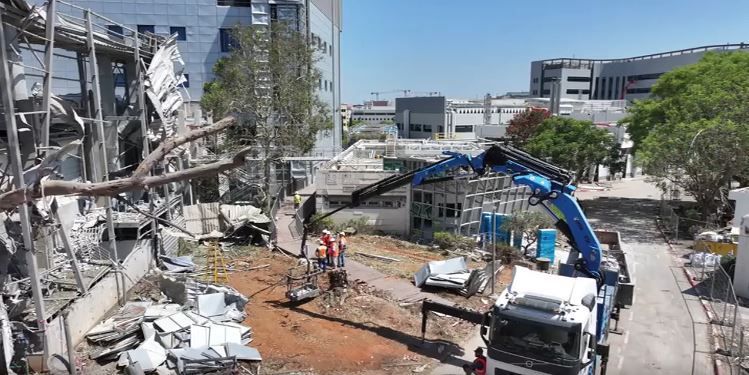 Life-saving science was targeted—but our commitment is undeterred.This film captures the devastation caused by the June 15 missile strike @weizmannscience.Together, we'll rebuild &amp; continue to advance science for the future &amp; benefit of humanity. 🎥 buff.ly/Jfidi7M