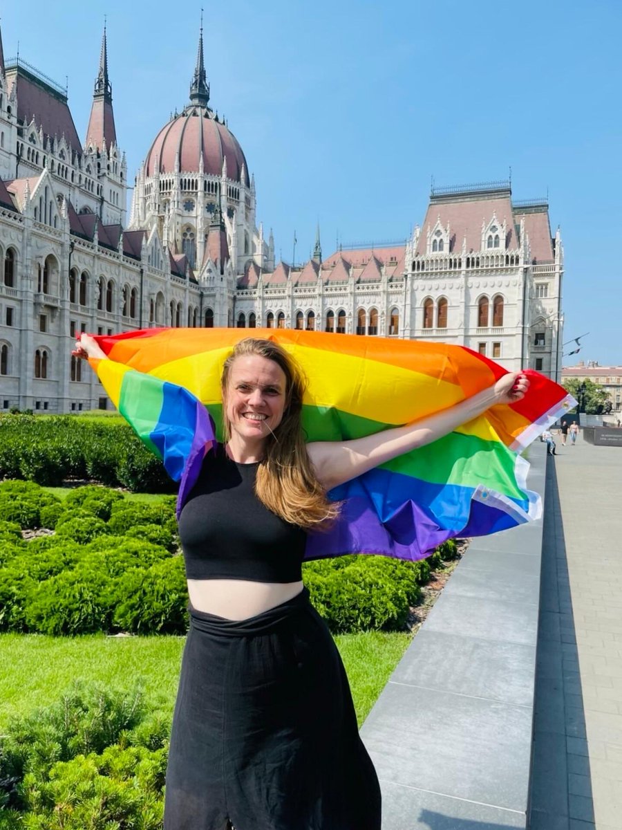 TerryReintke's tweet image. Many citizens are reaching out to me and EP colleagues to support Budapest Pride and urge EU action to protect LGBTIQ* rights in Hungary.
I will go to Budapest - marching in solidarity.
We have to stand up to an authoritarian backlash.
🌈🇪🇺✨