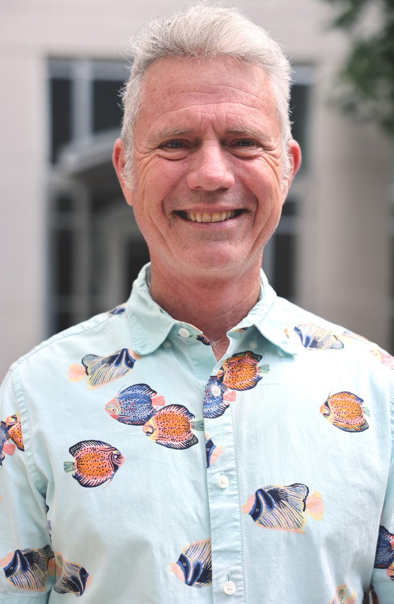 UFPHHP's tweet image. Congratulations to Mark Bishop, a professor in the department of physical therapy, for being recognized as one of two faculty members inducted into the @UF Academy of Distinguished Teaching Scholars. phhp.ufl.edu/2025/06/17/mar…