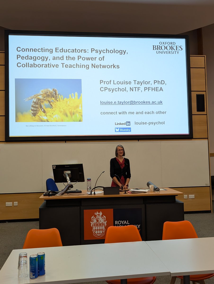 BPS_DARTP's tweet image. Our first keynote is Prof Louise Taylor, who is speaking about the power of collaborative teaching networks in connecting psychology educators. Great analogy - we should all "be a bee" and share our knowledge, experiences, and expertise with each other! 🐝 #dartp2025