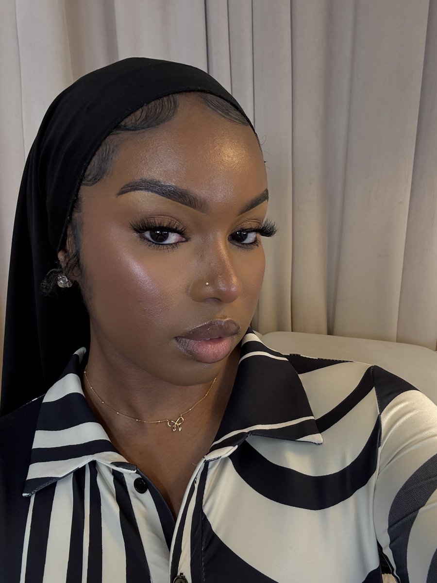 dbalde_'s tweet image. Face card been ☕️