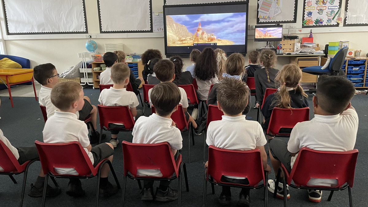 Mearns Primary & Nursery (@mearns_primary) on Twitter photo P2.5 have enjoyed a fantastic selection of class novels this year ๐. As a special end-of-year treat, weโre watching James and the Giant Peach ๐ฌ! To make it extra fun, weโve transformed our classroom into a mini cinema ๐ฟโจ. #EndOfYearFun #LoveOfReading P2.5 have enjoyed a fantastic selection of class novels this year ๐. As a special end-of-year treat, weโre watching James and the Giant Peach ๐ฌ! To make it extra fun, weโve transformed our classroom into a mini cinema ๐ฟโจ. #EndOfYearFun #LoveOfReading