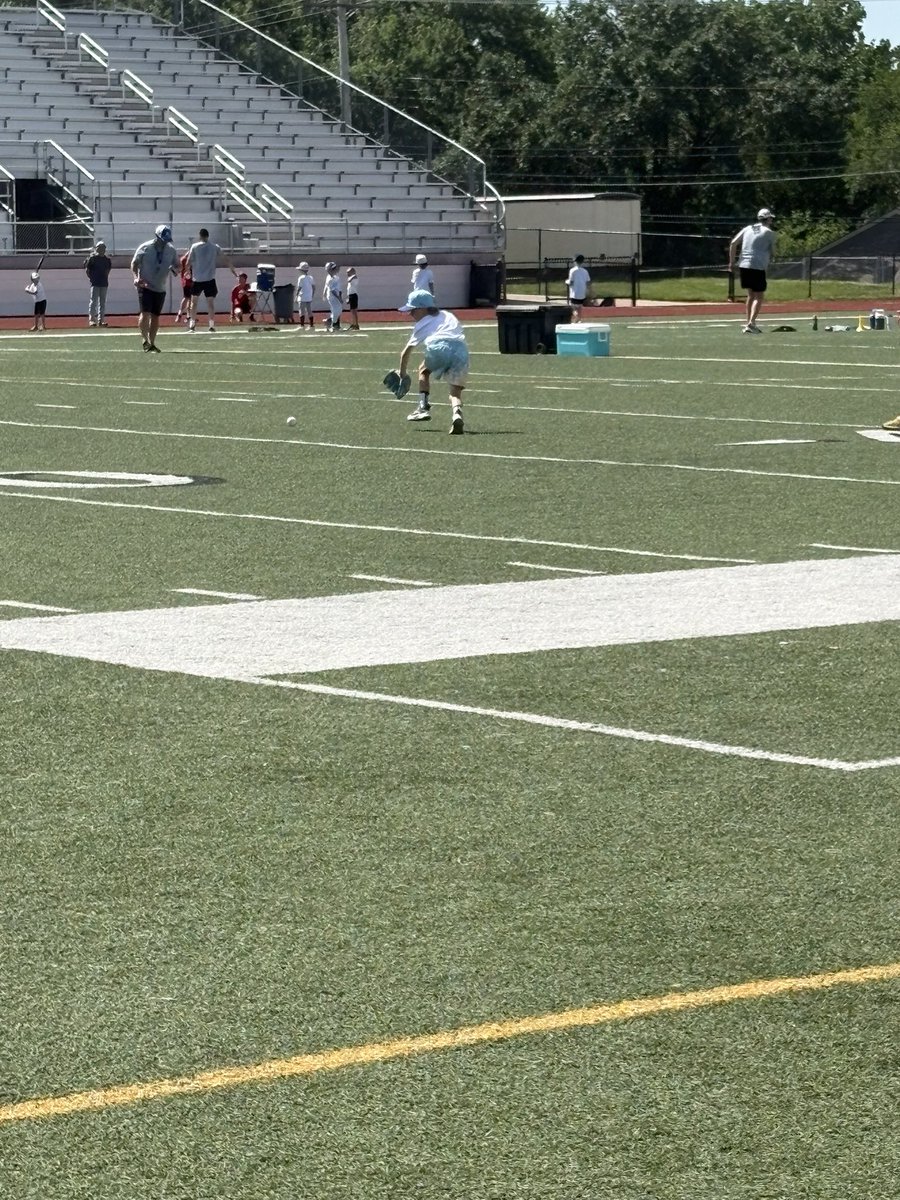 Coach Farrell tweet media