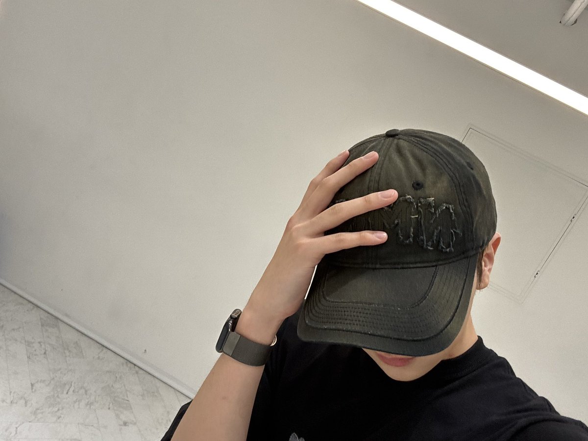 OmegaX_members's tweet photo. [#OX]

하루 마무리 중

#OMEGA_X #오메가엑스
#예찬 #YECHAN https://t.co/sSm1bRabwG