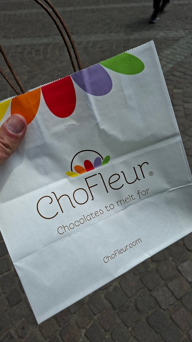 Of ik vandaag even voor de vriendin even naar Antwerpen ben geweest voor wat chocola...
Zekers..