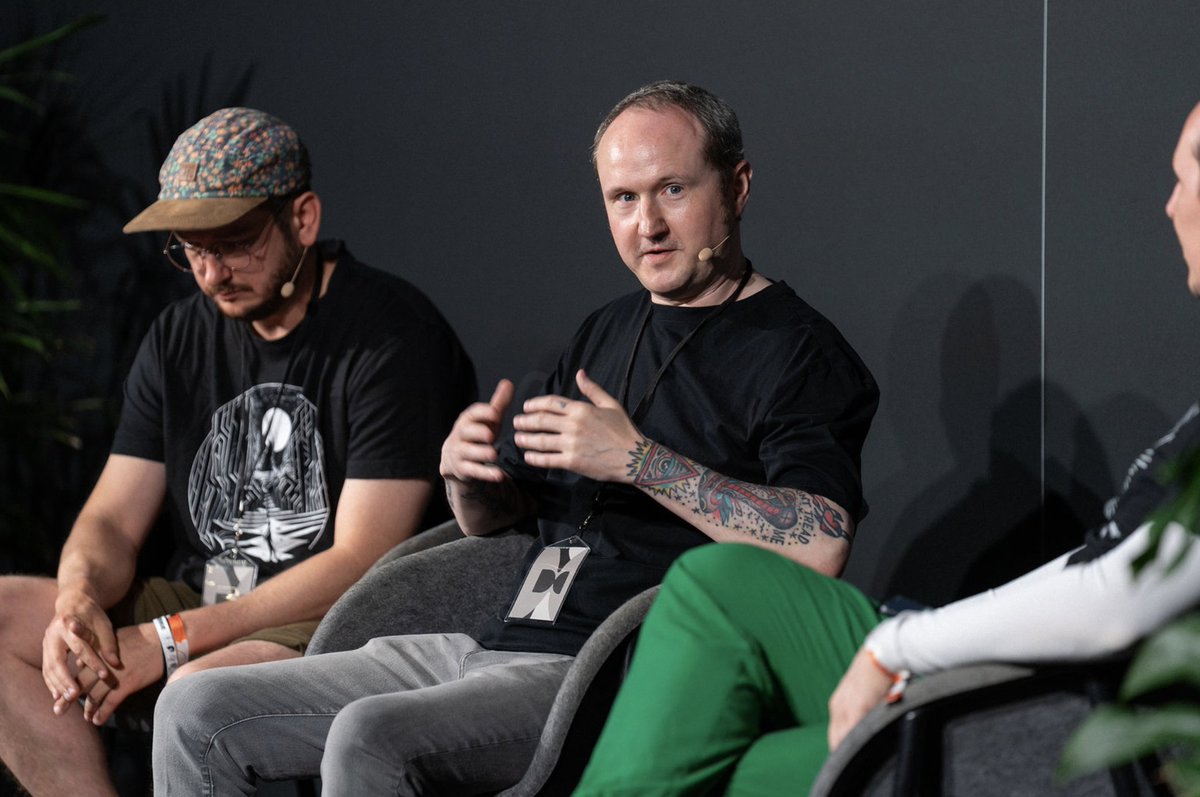 Mykola Siusko 🇺🇦 (@nicksvyaznoy) on Twitter photo Neo-cypherpunk future is somewhere there via <a href="/post_polar_/">polar</a> at <a href="/web3privacy/">Web3Privacy Now</a> stage x <a href="/dappcon_berlin/">DappCon Berlin</a>
feat <a href="/tsu_kareta/">Alan</a> & myself :) Neo-cypherpunk future is somewhere there via <a href="/post_polar_/">polar</a> at <a href="/web3privacy/">Web3Privacy Now</a> stage x <a href="/dappcon_berlin/">DappCon Berlin</a>
feat <a href="/tsu_kareta/">Alan</a> & myself :)