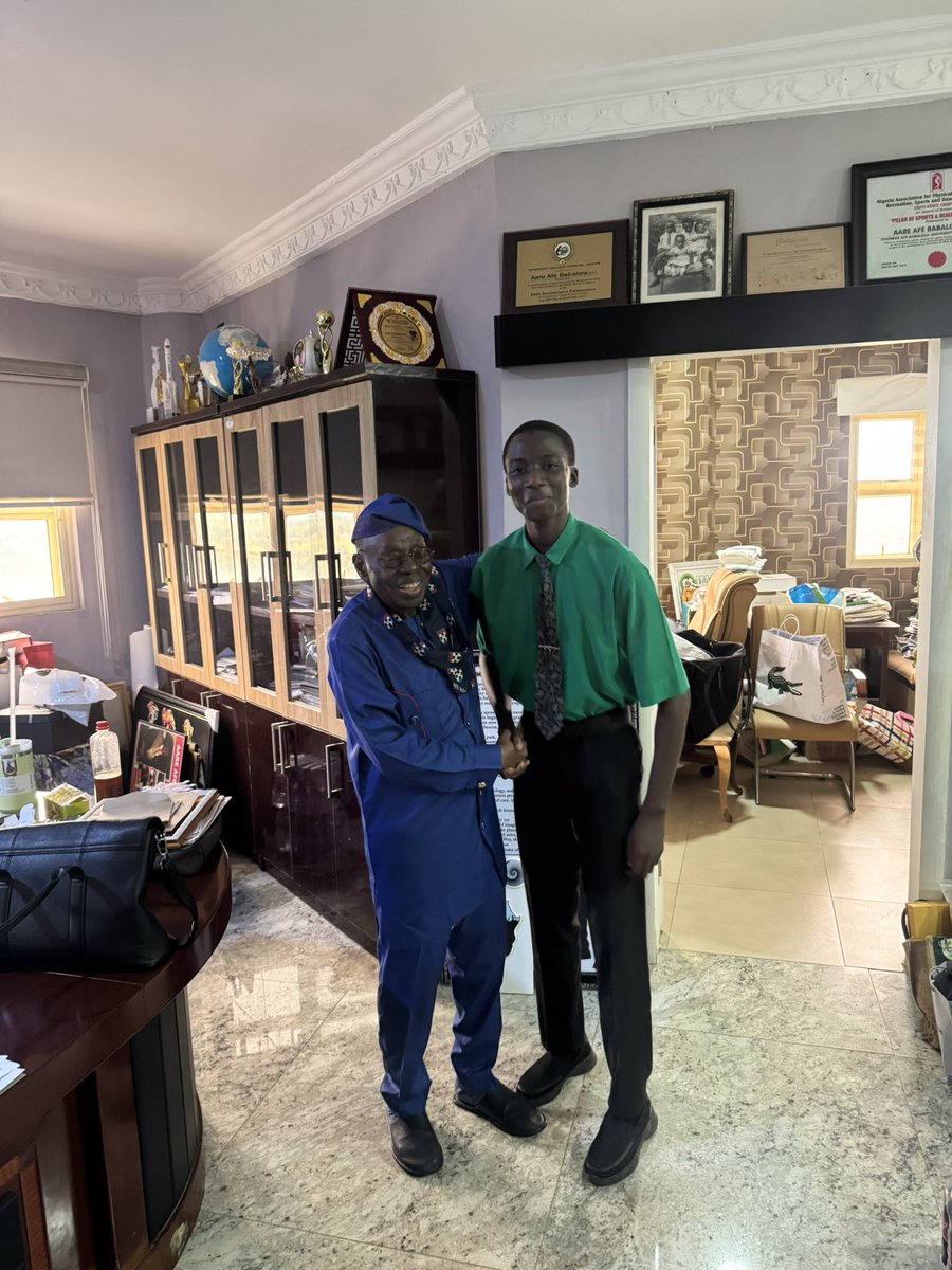 mssn_abuad's tweet image. Honored to visit our esteemed founder, Aare Afe Babalola, who praised MSSN for our conduct and InshaAllah pledged to build a mosque on campus. May Allah preserve him and let us witness its completion. 🤲🏽🕌 #MSSN #AfeBabalola