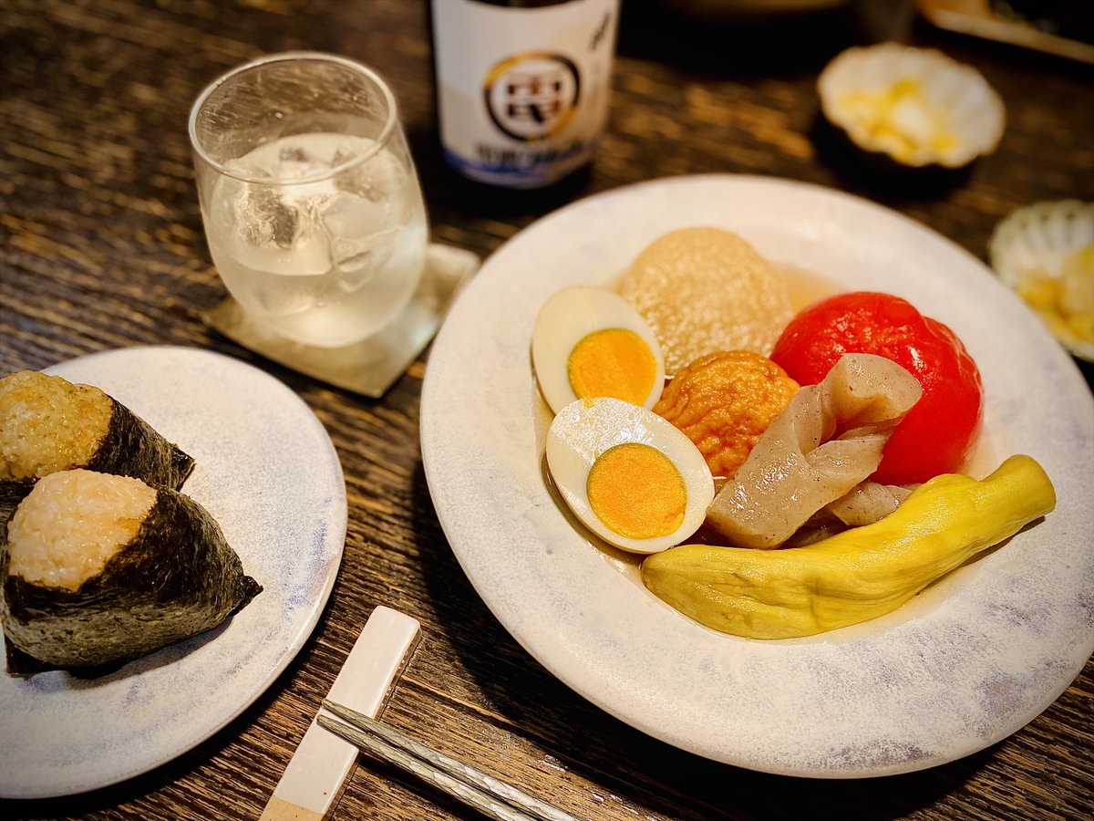 冷やしおでん
せっかくだから電酒グルーヴあけた
すっきりとして呑みやすかった
相変わらずおでんにはおにぎり