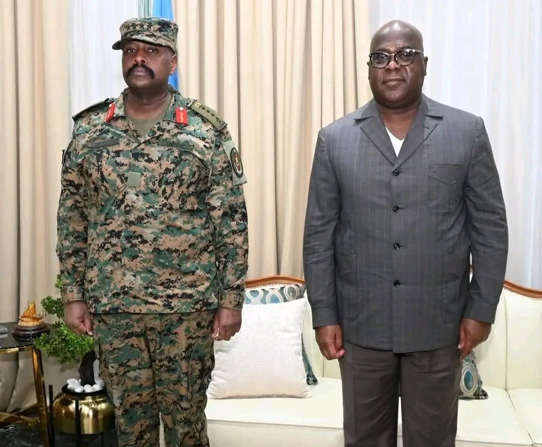 infosec243's tweet photo. « Le président Tshisekedi est en sécurité 🔒.
Nous, les Bachwezi , le protégerons .
Cependant, le gouverneur de l'Ituri DOIT PARTIR 
⏳ Le temps presse pour lui... »

– Muhoozi, fils de Museveni 
#Tshisekedi #Ituri #Muhoozi #Museveni #Sécurité #Bachwezi #RDCongo #Afrique https://t.co/z3EniBf449