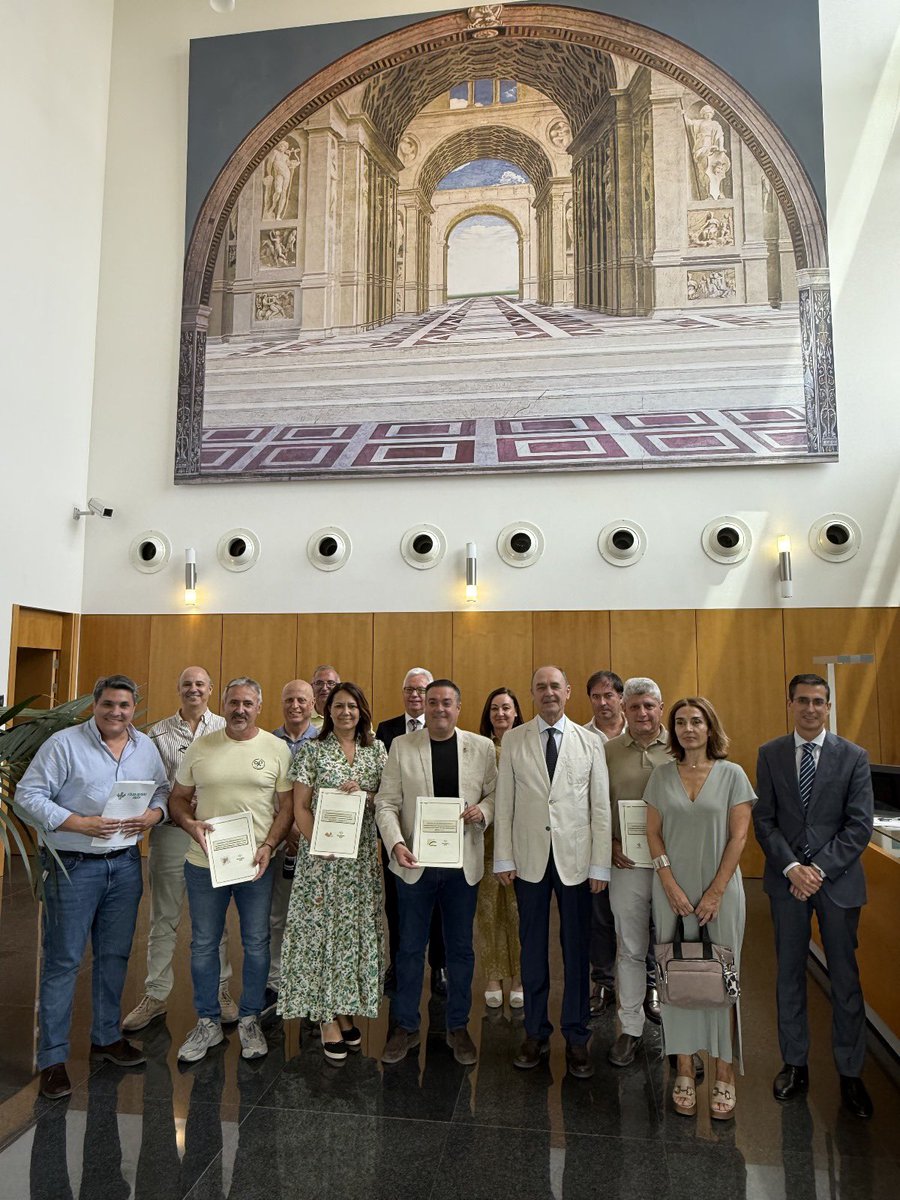 🗣 PRODECAN y el resto de GDR de Jaén firman Convenio de colaboración con Caja Rural de Jaén para 💶 apoyar financieramente la ejecución de la Medida 7119 del Plan Estratégico de la PAC de España 23-27. El convenio estará en vigor hasta el 31 de diciembre de 2029.