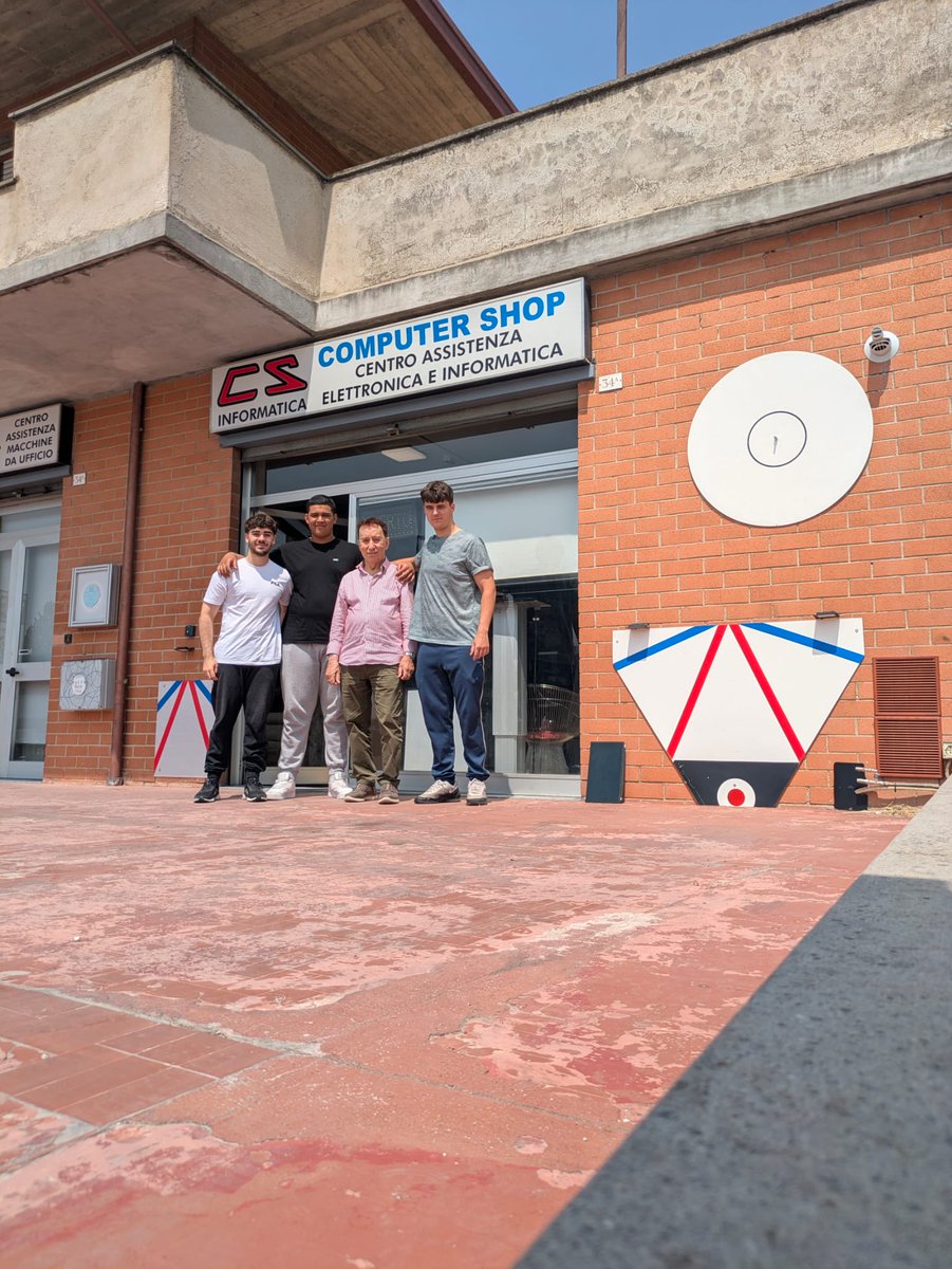 IESGeraldBrenan's tweet photo. Finalizan con éxito las prácticas en el extranjero de nuestro alumnado de FP, becados por el programa Erasmus+.  #ActividadesGBrenan #ErasmusPlus  #NoticiasFP @educacionmlg https://t.co/99X8a4VdiM