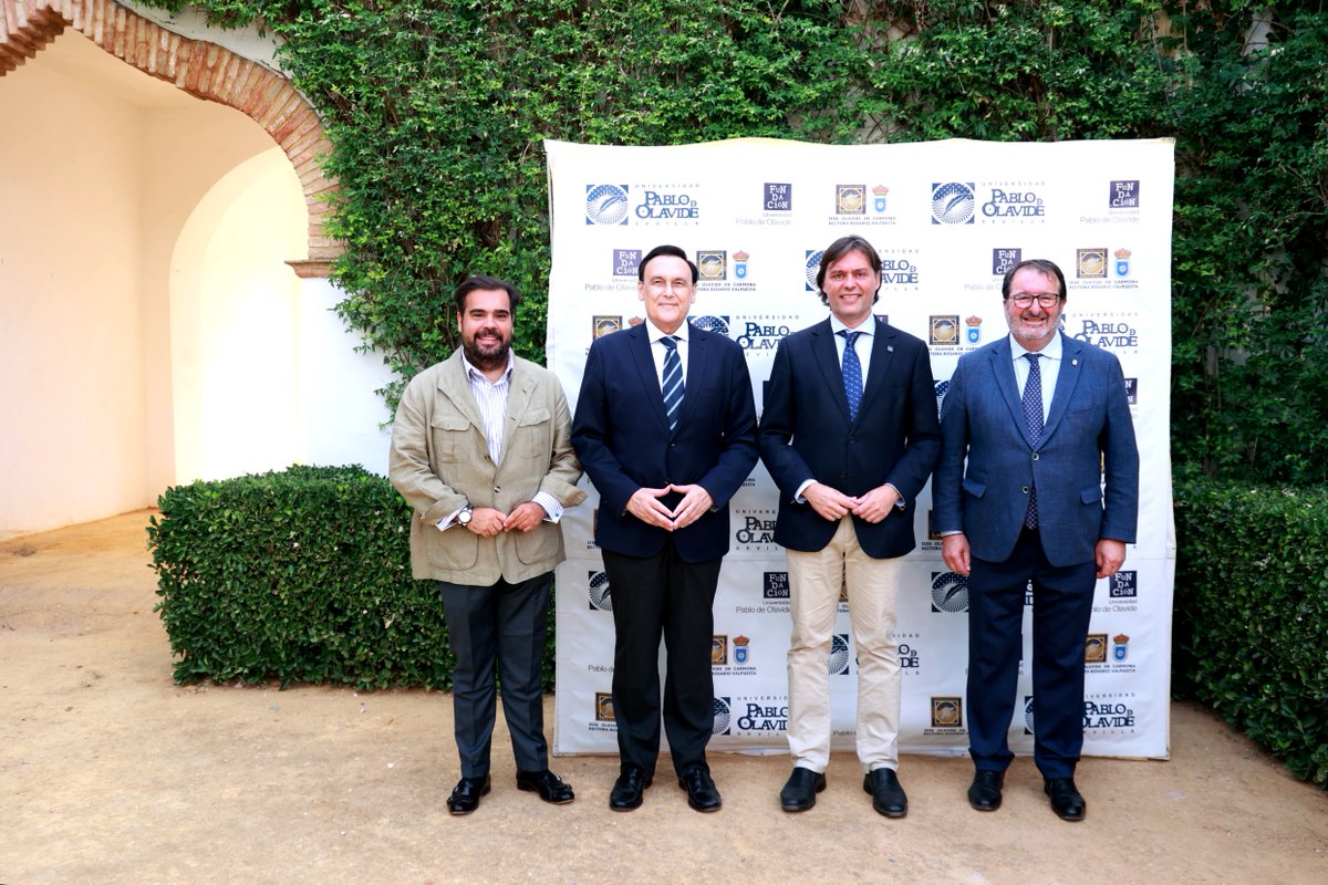 Consejería Universidad, Investigación e Innovación (@universidadand) on Twitter photo 📍 El consejero de Universidad inaugura el taller ‘Diálogos globales: España y Andalucía en el siglo XXI’, dentro de los Cursos de Verano de la #UPO.
🌍 Reivindica una #Andalucía más abierta al mundo, que aporta riqueza y conocimiento.
🔗 lajunta.es/5q8yy 📍 El consejero de Universidad inaugura el taller ‘Diálogos globales: España y Andalucía en el siglo XXI’, dentro de los Cursos de Verano de la #UPO.
🌍 Reivindica una #Andalucía más abierta al mundo, que aporta riqueza y conocimiento.
🔗 lajunta.es/5q8yy