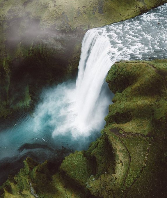 Skogafoss waterfalls, Iceland | Photography by Joe Leeper