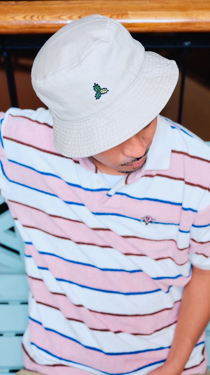 shuto_info_'s tweet image. KANGOL x 柊人
ラッパー/シンガーの柊人初となるブランドとのタイアップ。
6月27日(金)より新設される柊人 OFFICIAL ONLINE STORE (shutomerch.base.shop)にて先行発売、　
KANGOL ONLINE STORE (kangol.jp/shop/default.a…)、Kangol Headwear旗艦店では7月4日(金)
より発売スタートです。