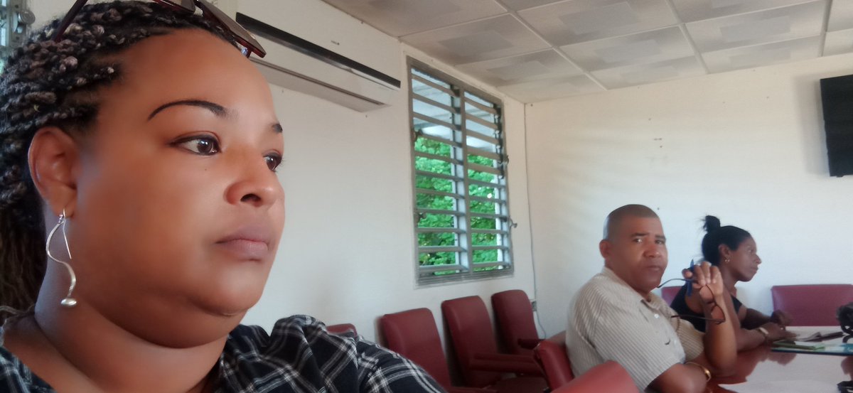 🇨🇺💯
#PoderPopularActivo
Iniciamos la mañana en la puntualización con la Presidenta <a href="/MaydelinVega/">Maydelín Quintana Vega</a> para organizar la semana.
#CienfuegosXMásVictorias