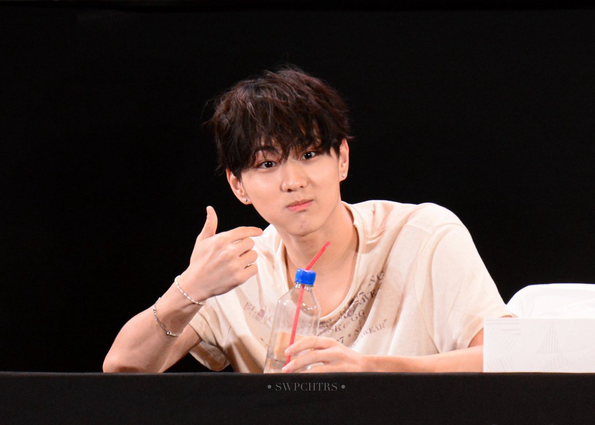 swpchtrs's tweet photo. 250622 SHOPEE FANSIGN

Always be my happiness🫶🏻✨ ดีใจที่ได้เจอกันอีกนะคับบบ 🙂💕

#ShopeexEnhypenFansignandCafe #ENHYPEN #엔하이픈 #JUNGWON #양정원 https://t.co/74U66XIdOn