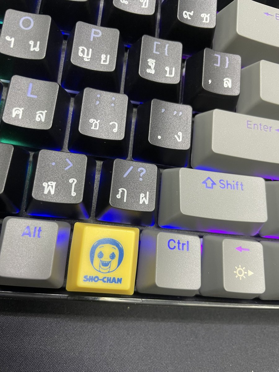 私の新しい Esc Key 😂 <a href="/akirambow1/">Akirambow</a> 
しょ－ちゃん &amp; タイkeyboard