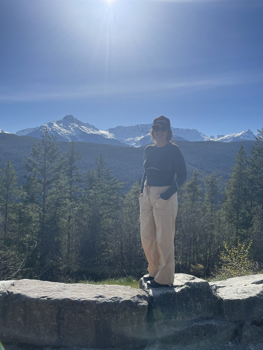 Today we recognize #InternationalWomenInEngineeringDay and our Claire🧡 As she continues her Masters in Biomedical Engineering at <a href="/UBC/">University of British Columbia</a> #fryfamilyfoundation
<a href="/MemorialU/">Memorial University</a> #classof2024 <a href="/GovNL/">Government of Newfoundland & Labrador</a> #mechanicalengineer #adventures #opportunites #proudfamily