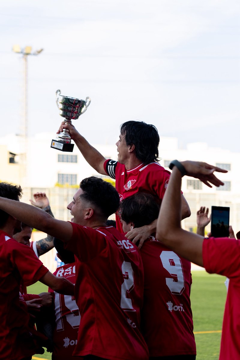 Peña Independiente FC (Los Diablos de Catalunya) tweet media