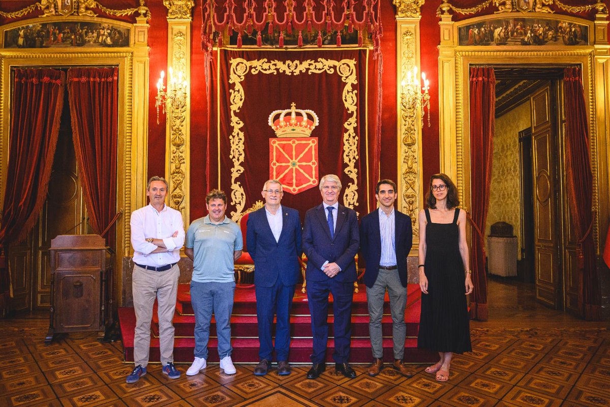 Acudimos a la presentación oficial de la Freestyle GP World Cup, que arrancará el 20 de diciembre en el Navarra Arena. Una cita que refuerza a Navarra como sede global del deporte. En CRN apoyamos iniciativas que impulsan talento, valores y territorio.