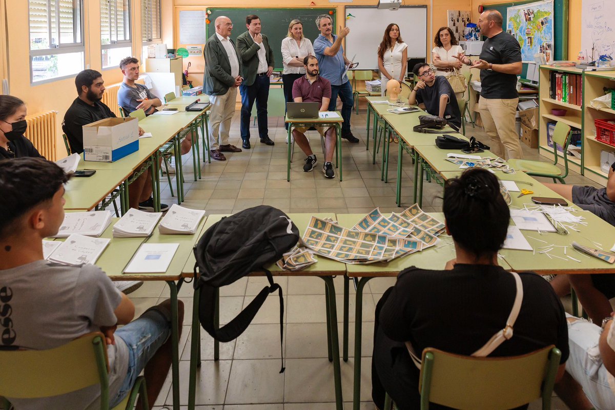 alferma1's tweet photo. Enhorabuena a todos los que habéis convertido @PajarillosEduca en un proyecto de éxito: igualdad, inclusión y creación de oportunidades.

La educación es capaz de transformar el mundo, luchar contra las desigualdades y apostar por la libertad individual de las personas. https://t.co/2fn8DZCiLI