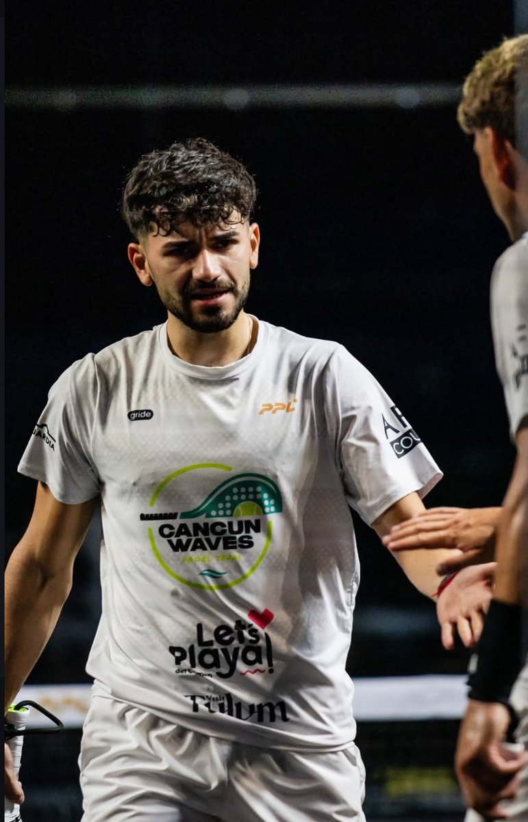 Padel_Break's tweet photo. Por lo mostrado y demostrado en A1.
Por su debut en la PPL en Miami.

Por la manera de desactivar a Tapia en el 1º set de la final con los matices propios de la PPL.

Tiene calidad, condiciones y aptitudes más que de sobra para jugar en Premier.

Franco Dal Bianco. https://t.co/1815JjPnZz