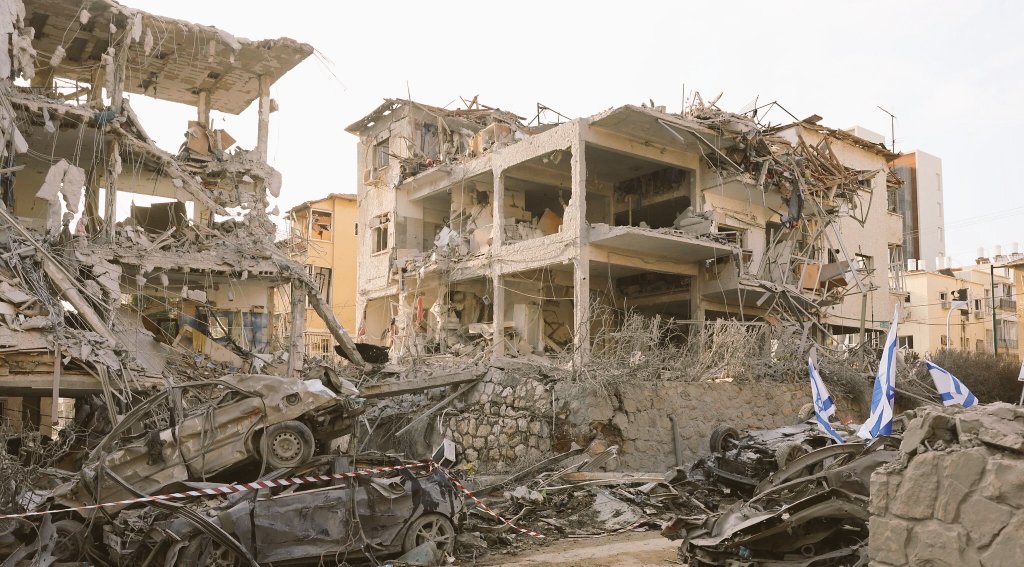 ⚡️BREAKING 

Israel has asked Iran via Arab countries to end the war but Iran has rejected for now