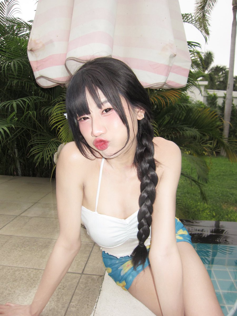 จุ้บหน่อย
#กรุงเทพ #สาวสอง