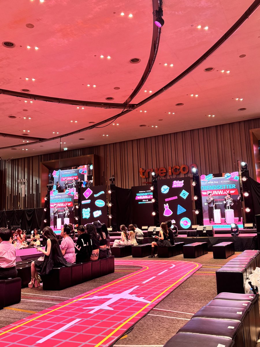 Passengers Are you ready ??????

TROFI WALKWAY SHOP
#TROFIWalkwayxTiktokShop